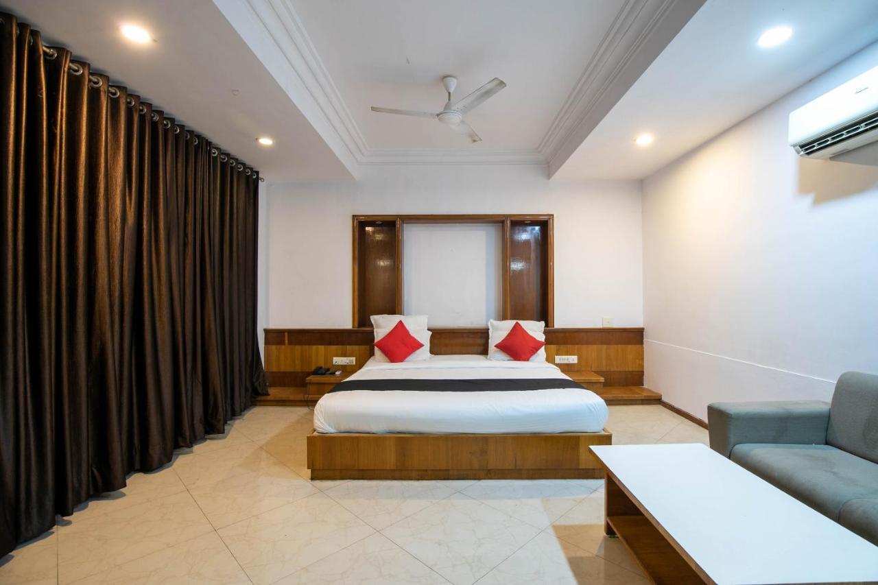 Collection O 49275 Hotel Suman City Gandhinagar Exterior photo